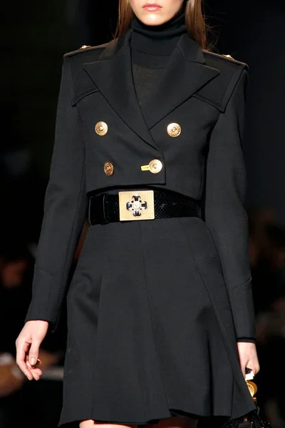 Look 24